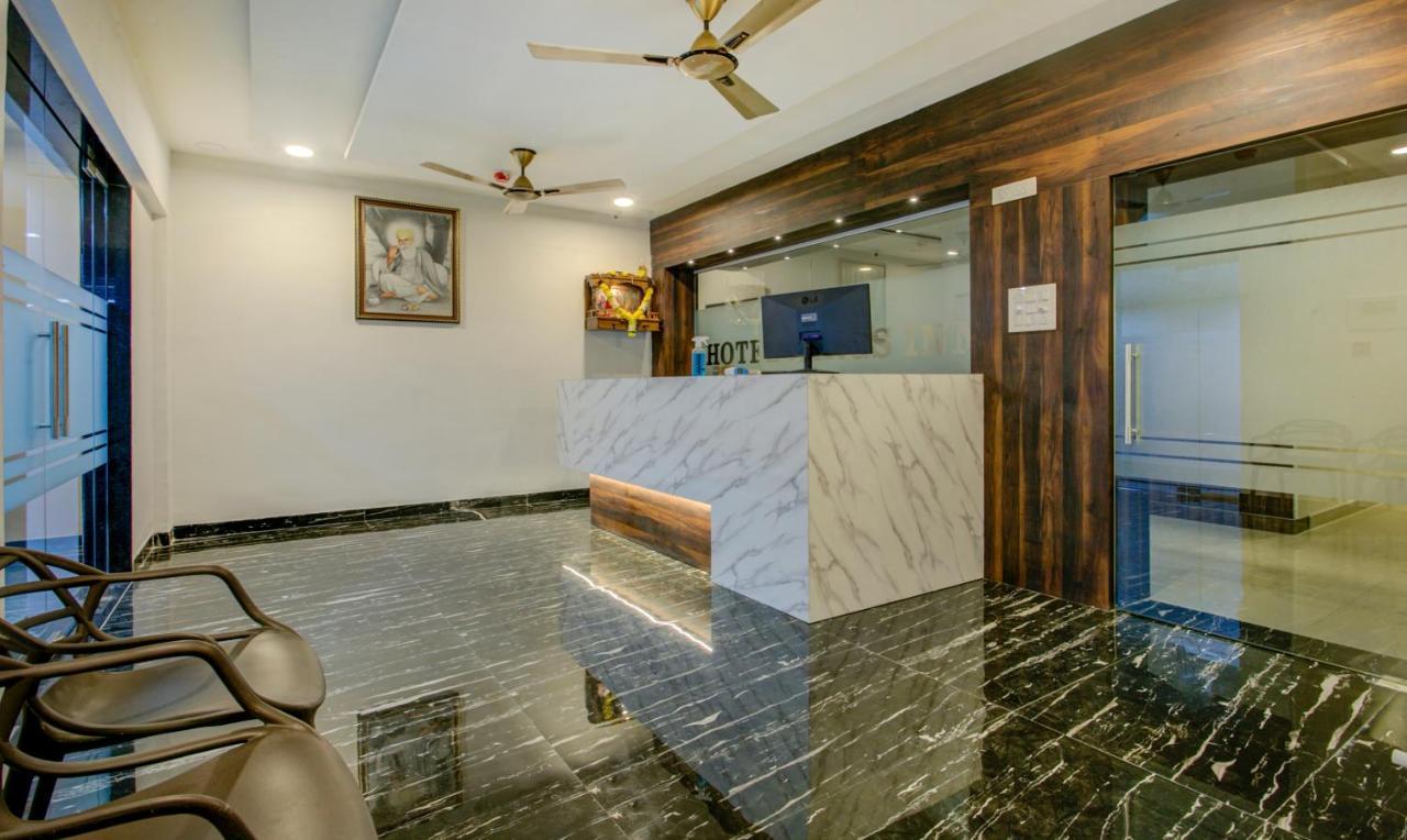 נאווי מומבאי Treebo Kings Inn Vashi מראה חיצוני תמונה